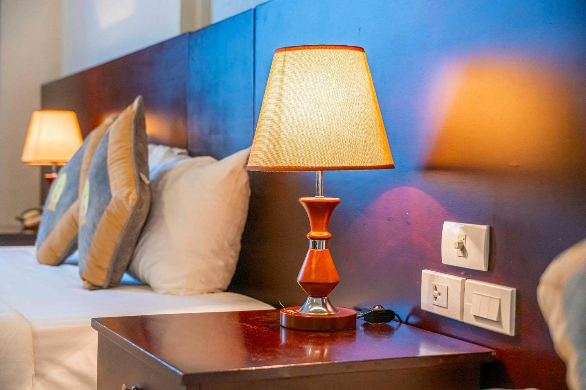 Hoang Son Peace Hotel Ниньбинь Экстерьер фото