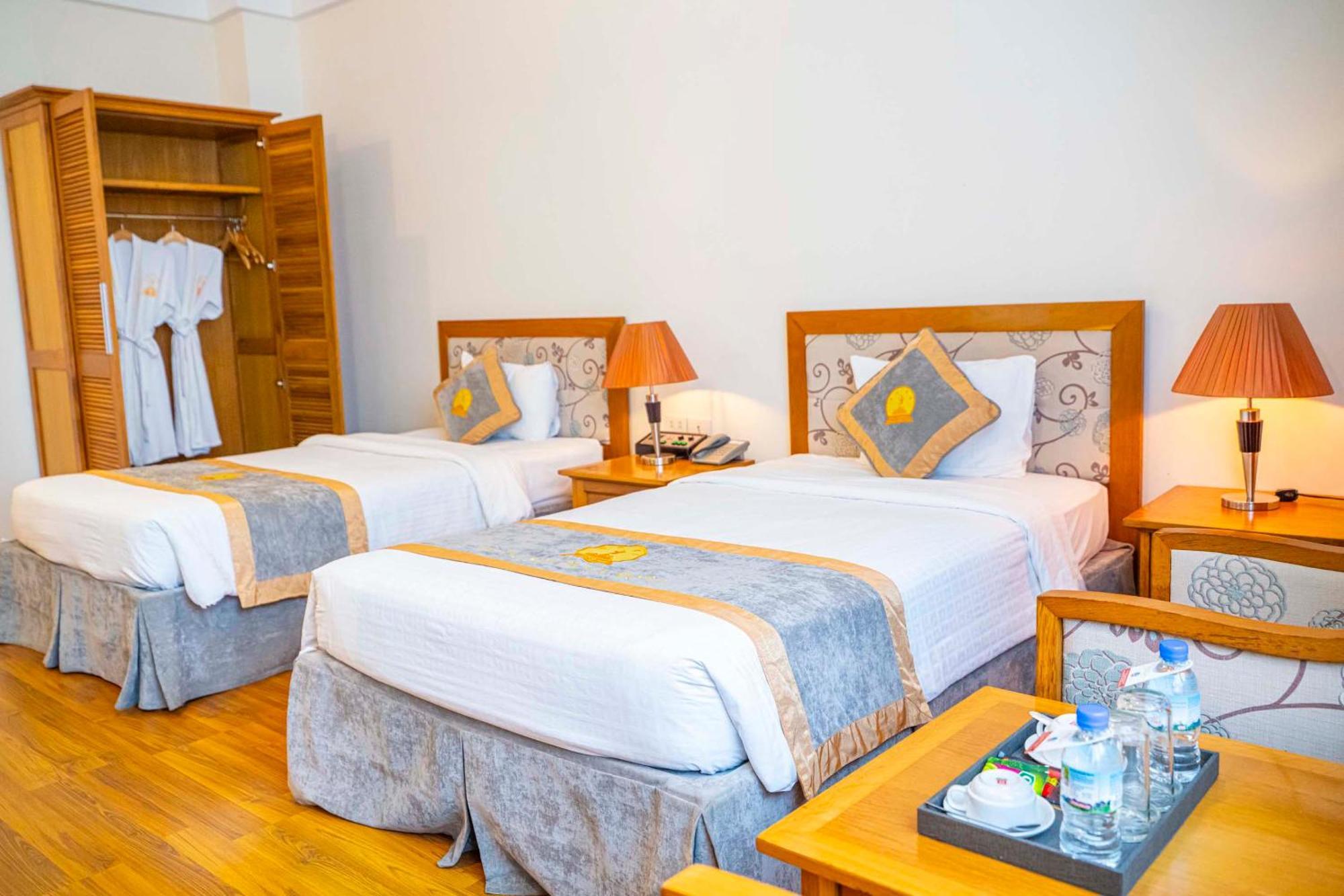 Hoang Son Peace Hotel Ниньбинь Экстерьер фото
