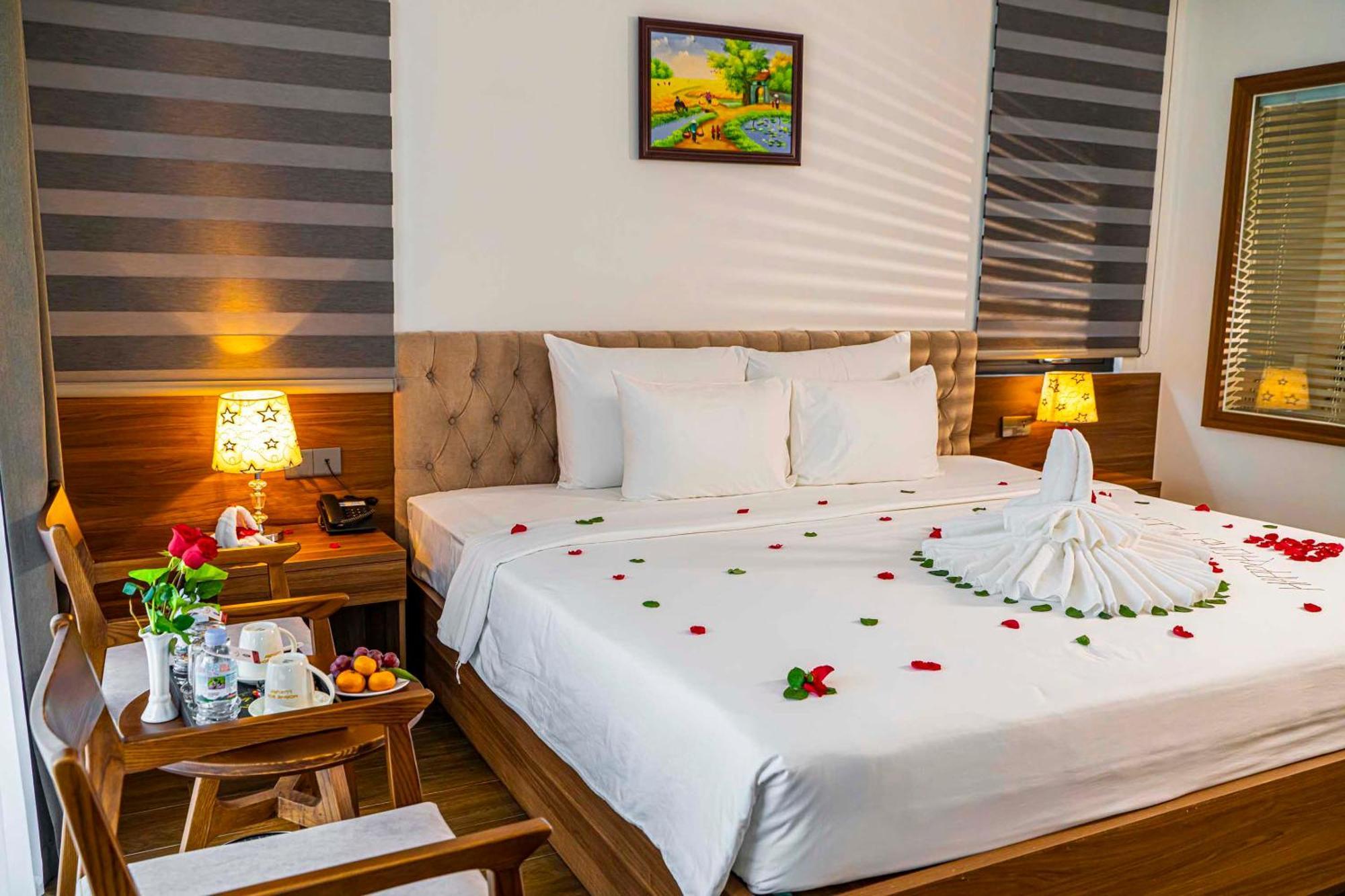 Hoang Son Peace Hotel Ниньбинь Экстерьер фото