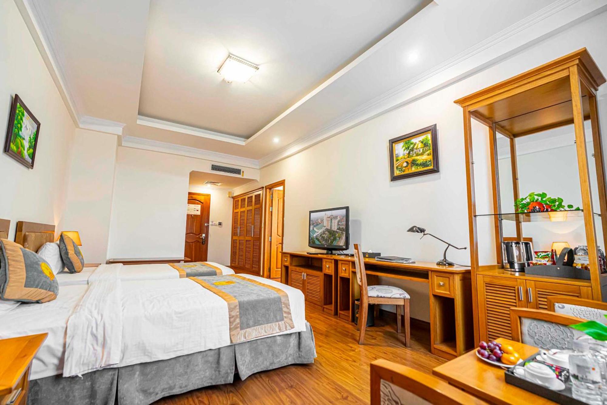 Hoang Son Peace Hotel Ниньбинь Экстерьер фото
