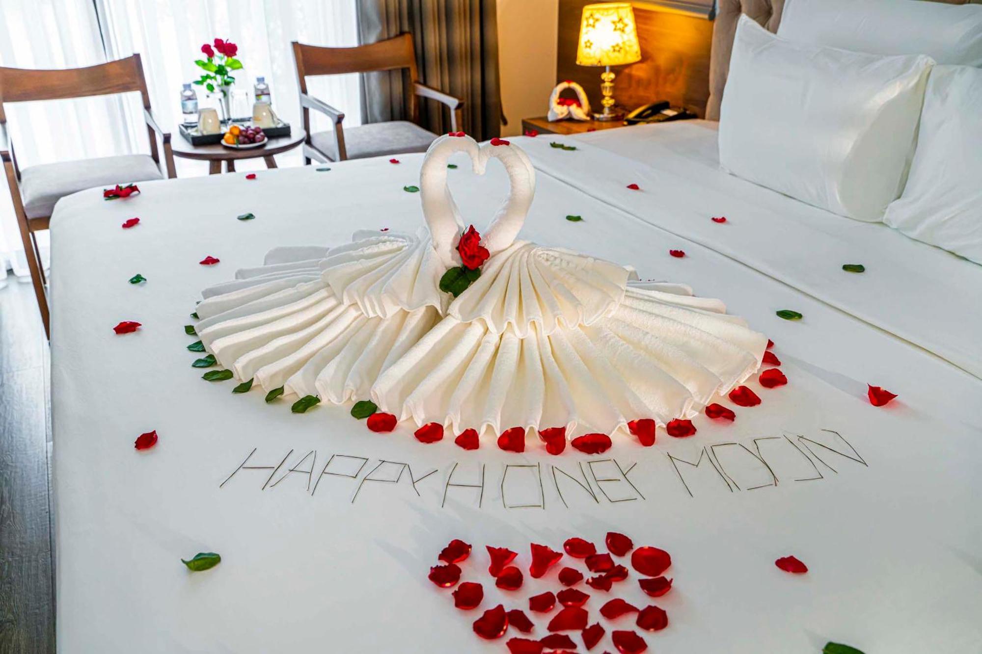 Hoang Son Peace Hotel Ниньбинь Экстерьер фото
