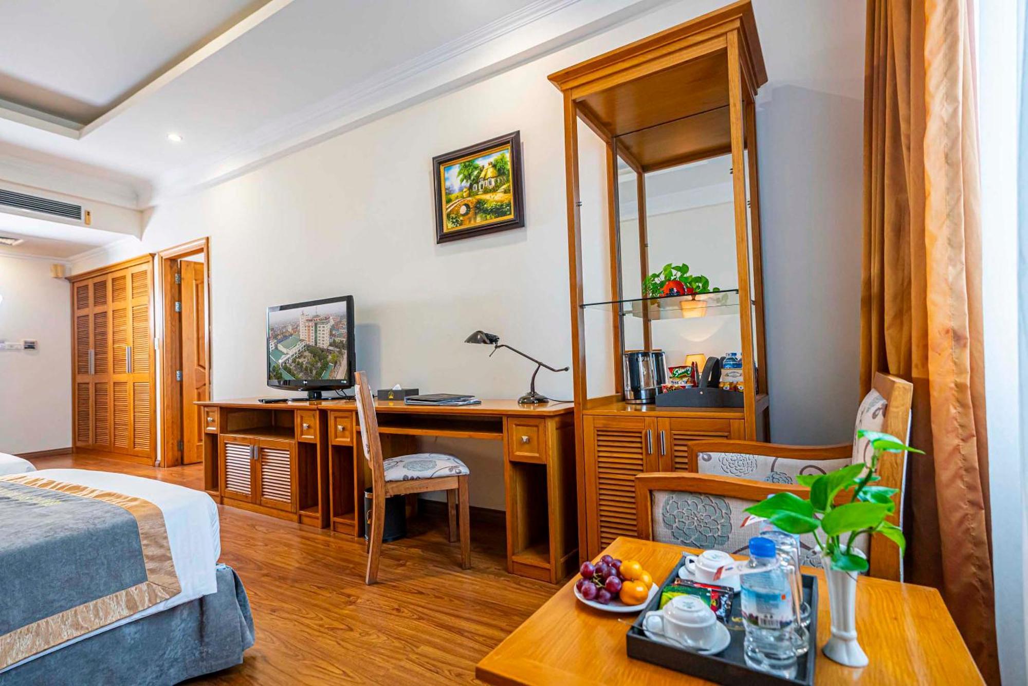 Hoang Son Peace Hotel Ниньбинь Экстерьер фото