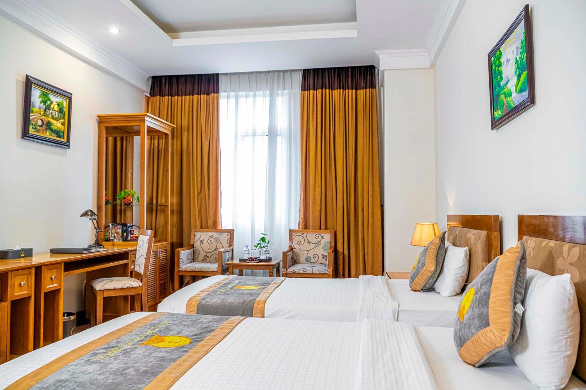 Hoang Son Peace Hotel Ниньбинь Экстерьер фото