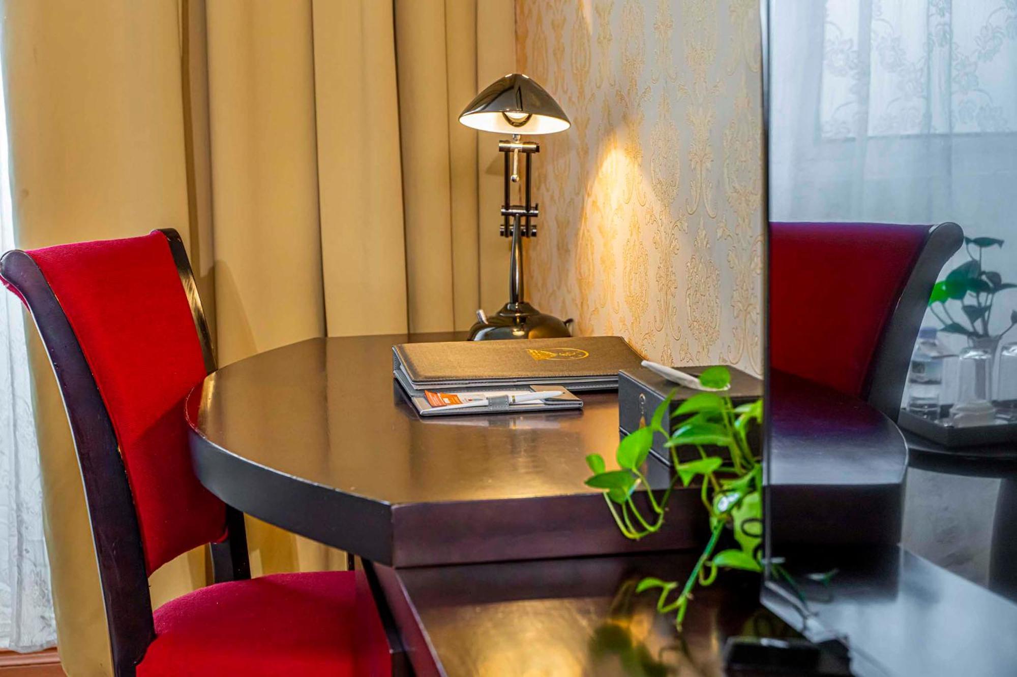 Hoang Son Peace Hotel Ниньбинь Экстерьер фото