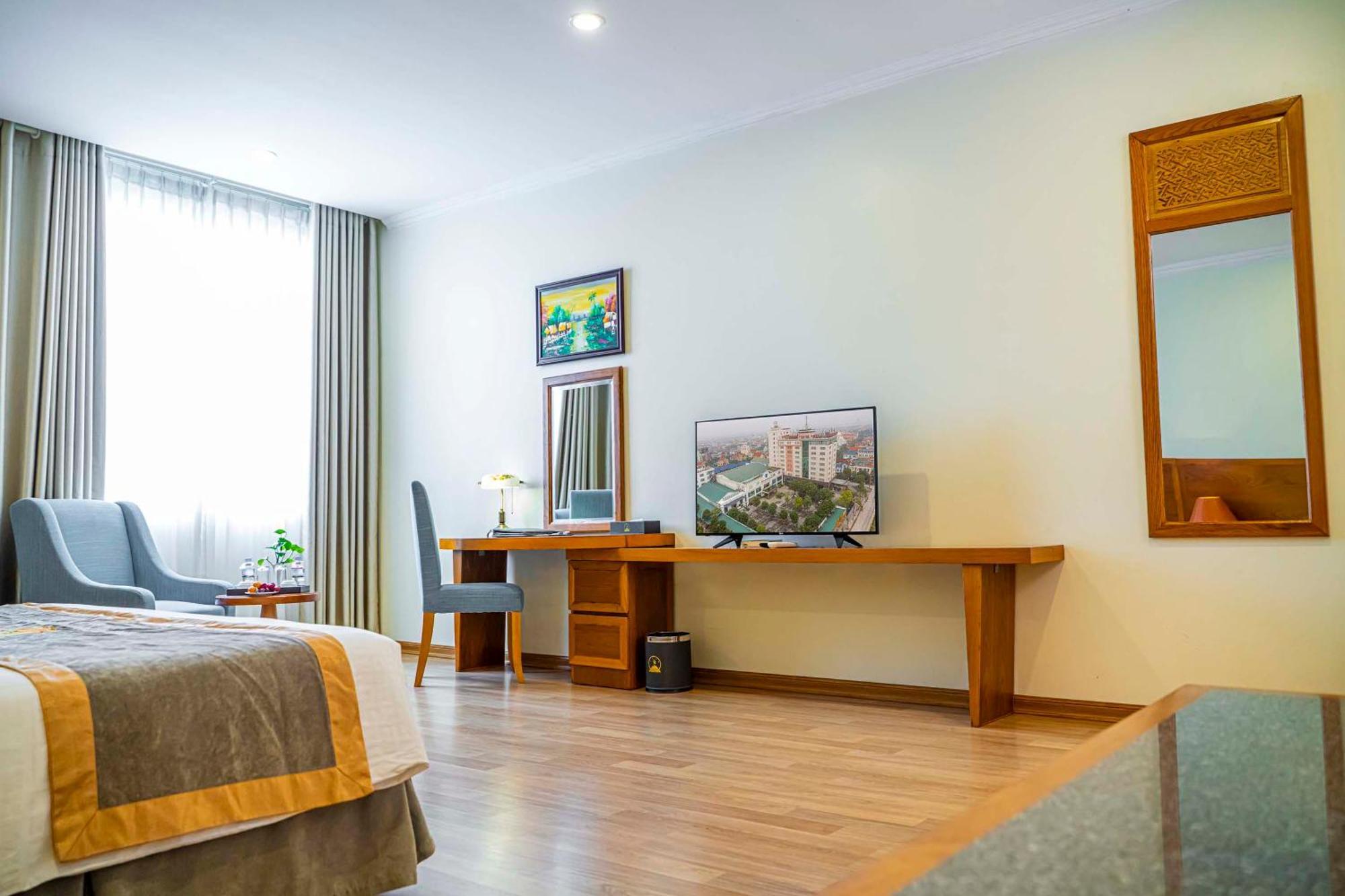 Hoang Son Peace Hotel Ниньбинь Экстерьер фото