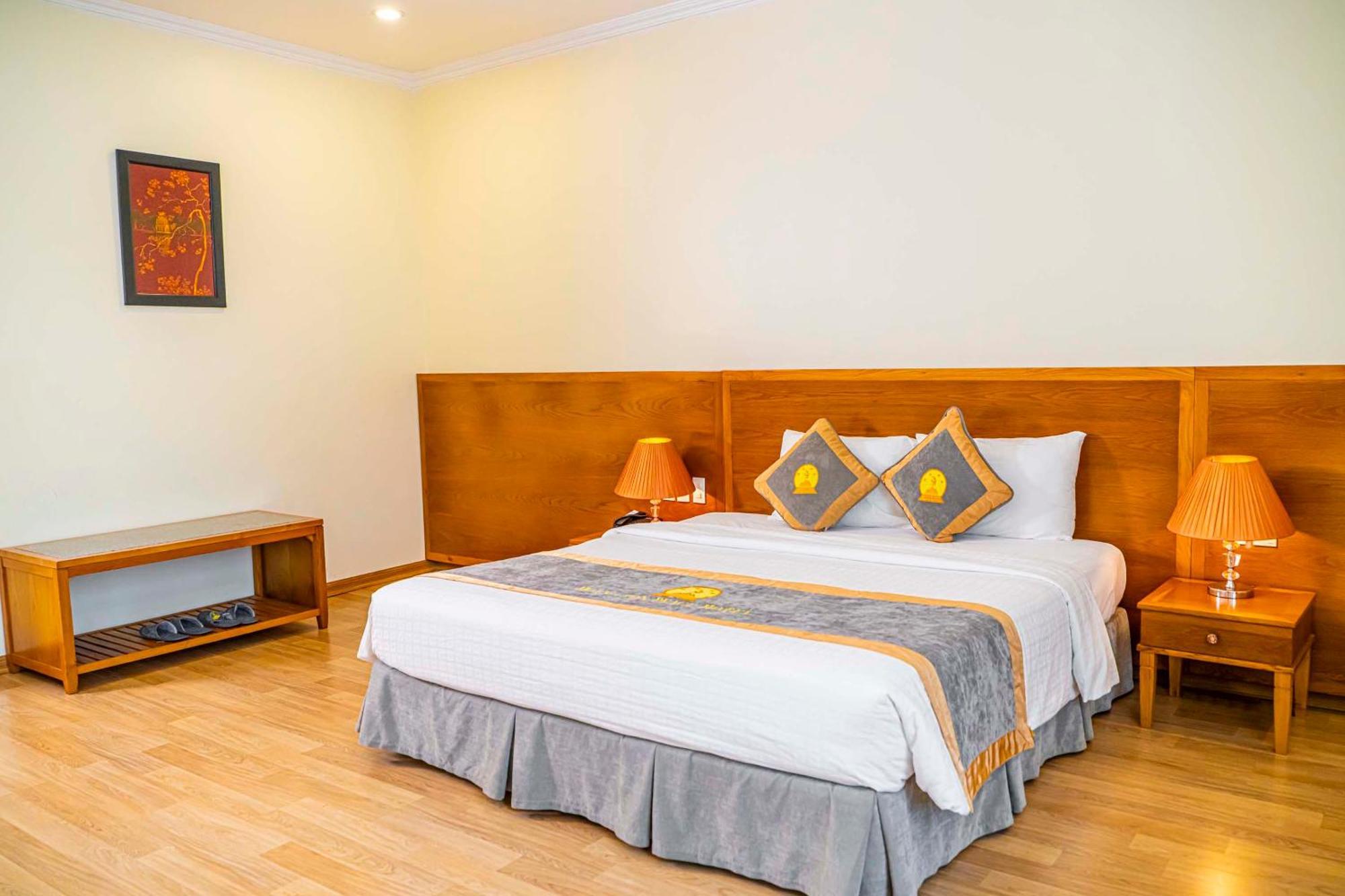 Hoang Son Peace Hotel Ниньбинь Экстерьер фото