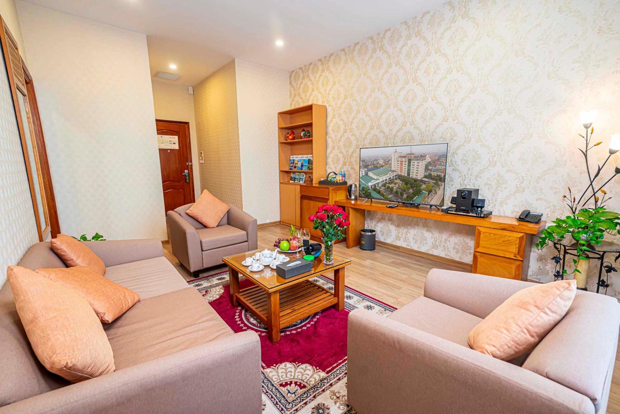 Hoang Son Peace Hotel Ниньбинь Экстерьер фото