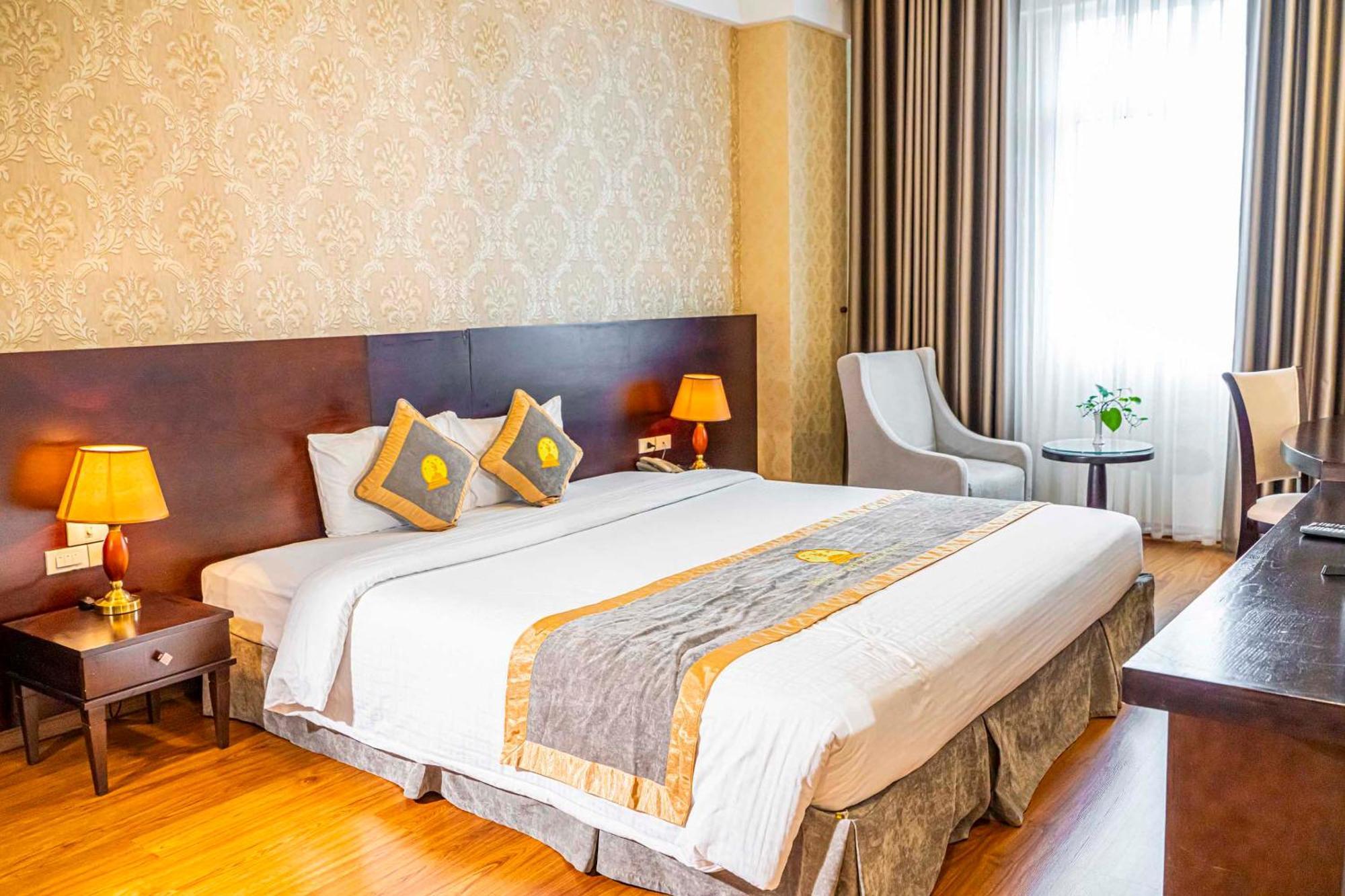 Hoang Son Peace Hotel Ниньбинь Экстерьер фото