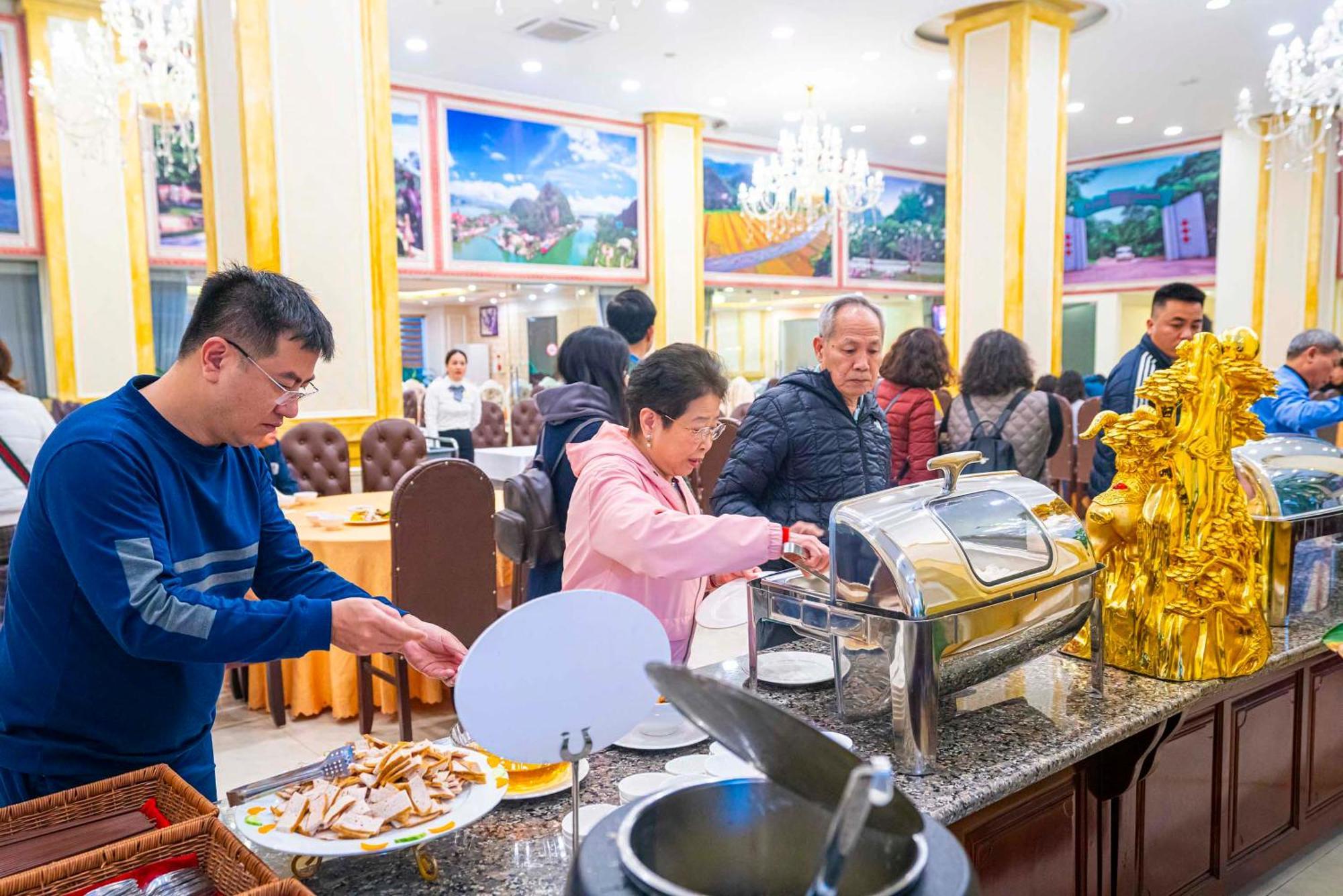 Hoang Son Peace Hotel Ниньбинь Экстерьер фото