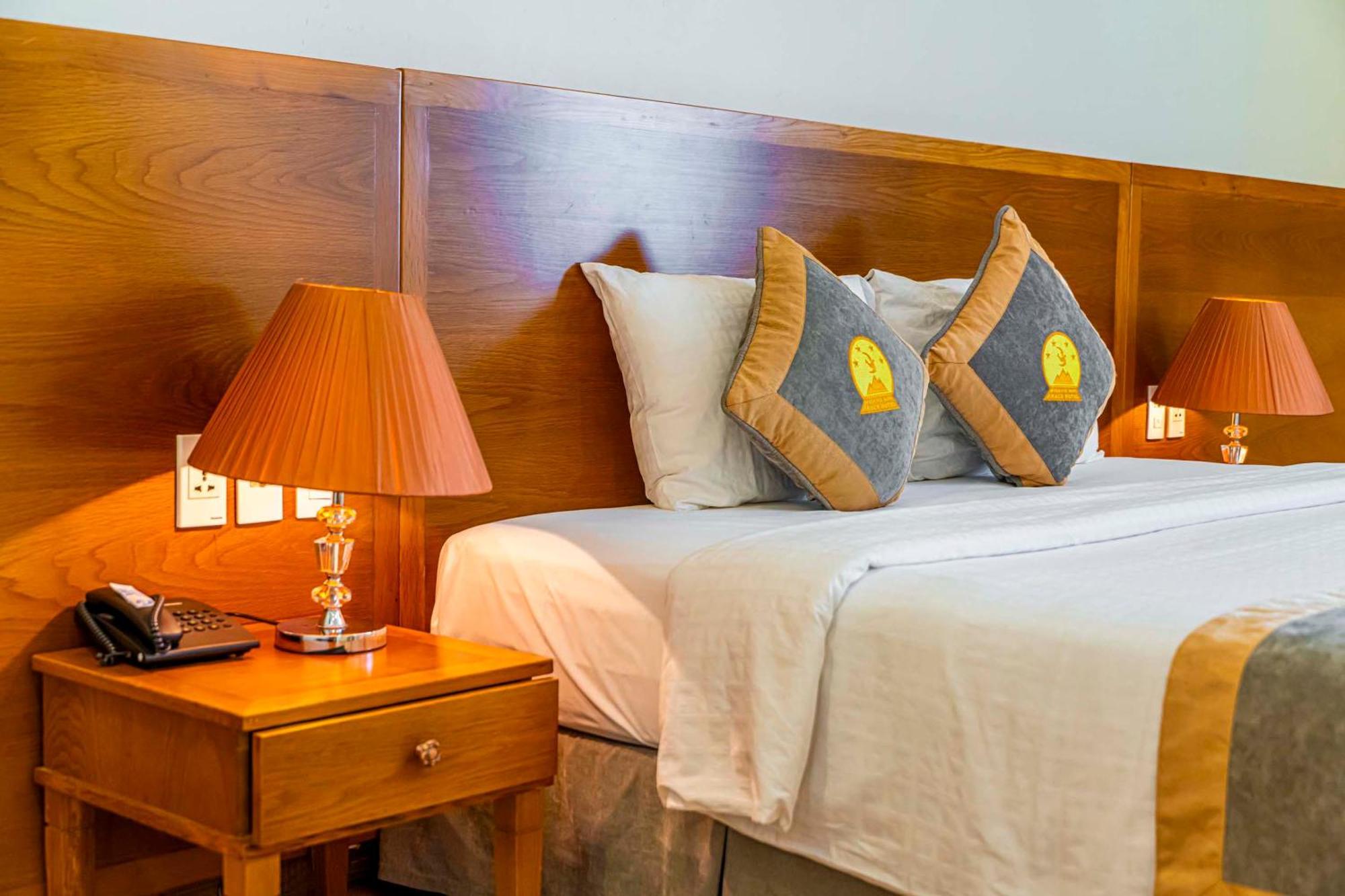 Hoang Son Peace Hotel Ниньбинь Экстерьер фото