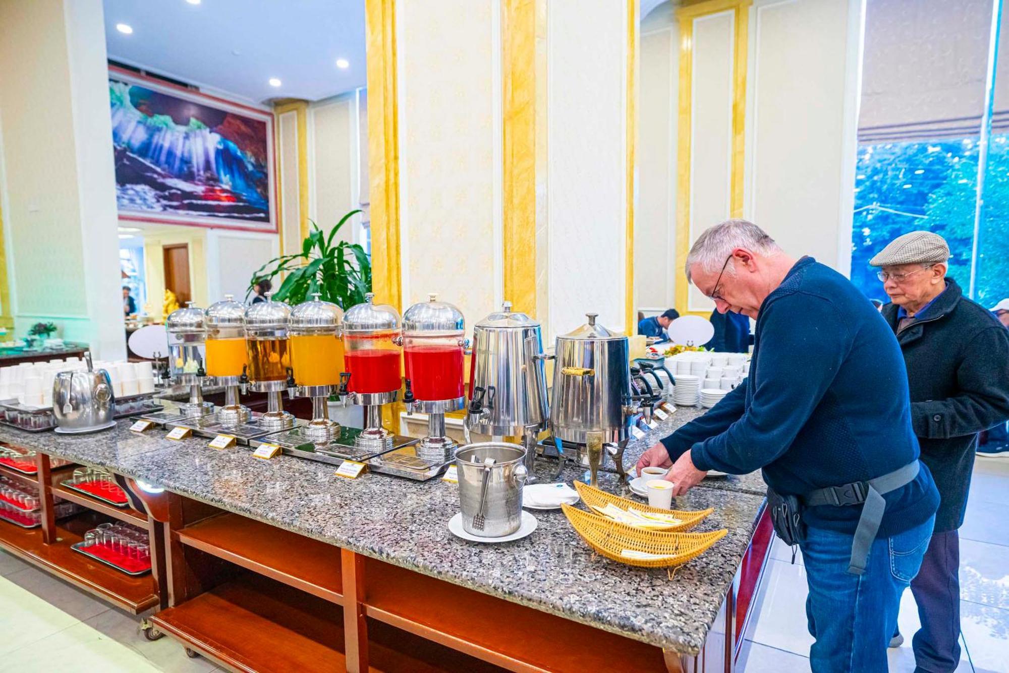 Hoang Son Peace Hotel Ниньбинь Экстерьер фото